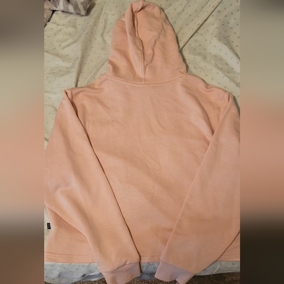 NWT Puma Pink Sweater - Picture 7 of 7